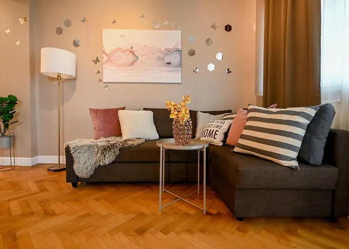Appartement Premium Urban Living - Stylish At Universitate Prime Location