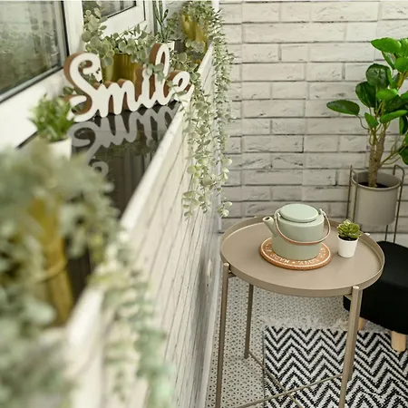 Apartment Premium Urban Living - Stylish At Universitate Prime Location