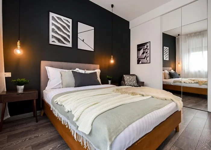 Premium Urban Living - Stylish At Universitate Prime Location Lejlighed *